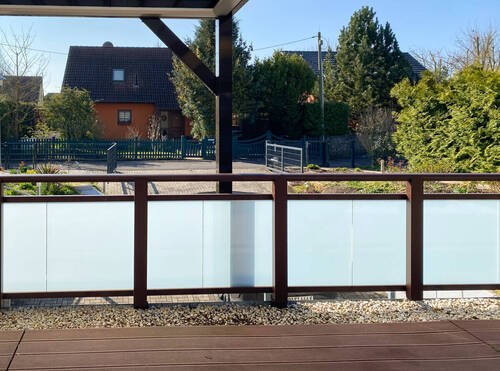 Terrasse Wohnheinheit links - Einfamilienhaus mit 228,00 m&sup2; in Bad Sulza zum Kaufen