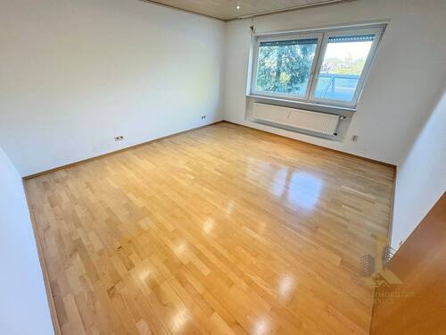 Schlafzimmer Ansicht 1 - 3 Zimmer Etagenwohnung in Niederdorfelden