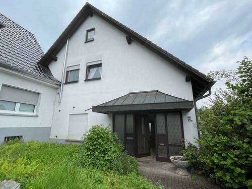 Bild 3 - 8 Zimmer Etagenwohnung in Dietzhölztal / Ewersbach