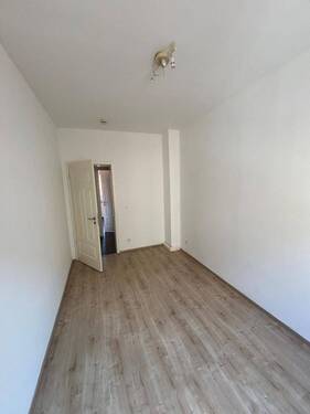 Flurstr. 1. OG.jpeg - 