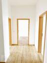 Flurbereich mit Blick in die Wohnung - 