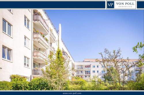 Titel - Schöne helle Wohnung mit Sonnenbalkon und Tiefgaragenstellplatz!