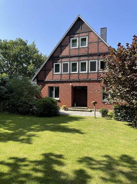 Eingang Wohnung Erdgeschoss - Landhaus für zwei Familien - 449.000,00&nbsp;EUR Kaufpreis, ca.&nbsp; 293,00&nbsp;m&sup2;&nbsp;Wohnfl&auml;che