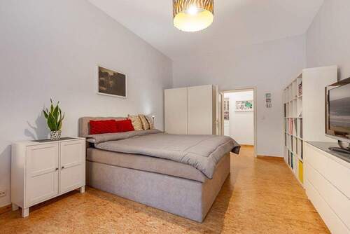 Zimmer 1 - 2 Zimmer Etagenwohnung in Berlin