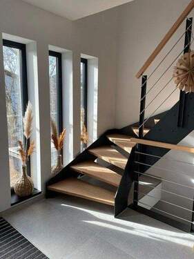 Bild 1 - Ihr Traumhaus mit Einliegerwohnung und vielen Extras - modernes Wohnen in Großrosseln