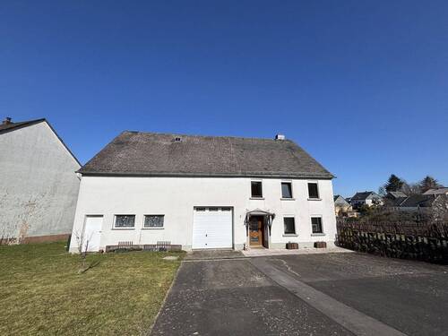 Außenansicht - Ehemaliges Bauernhaus in Ortslage von Wolzburg