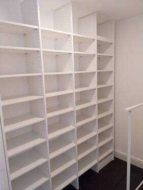 Ausstattung Kleiderschrank - 