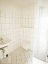 innenliegendes Badezimmer mit Dusche - 