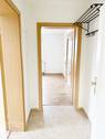 Flurbereich mit Blick Richtung Wohnzimmer - 
