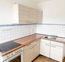 *** KLEIN... GEMÜTLICH... UND MIT KÜCHENZEILE ! *** Helle 2-Raumwohnung zu vermieten - Riesa Weida