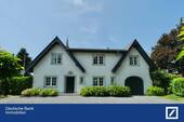 Frontansicht - Ein Haus mit Ausstrahlung - repräsentativ, stilvoll, zeitlos