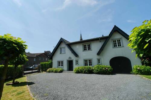 Frontansicht - 8 Zimmer Einfamilienhaus zum Kaufen in Erkelenz