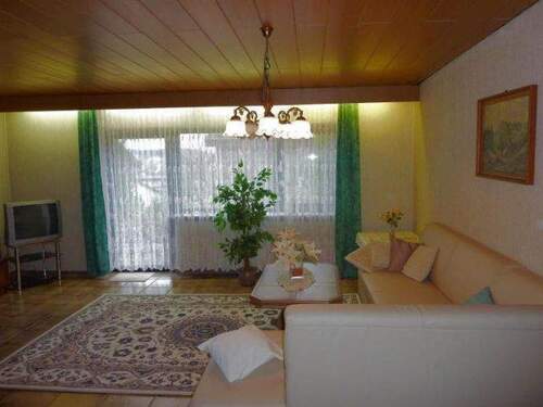 Das Wohnzimmer - 2 Zimmer Etagenwohnung zur Miete in Bad Rappenau