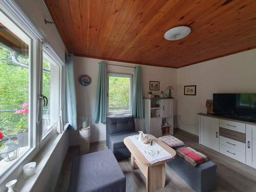 Wohn- und Schlafzimmer - 