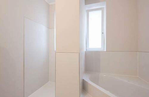 Bad - Etagenwohnung mit 104,00 m² in Frankfurt am Main zum Kaufen