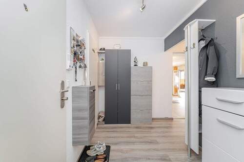 Weiträumiger Flur - 