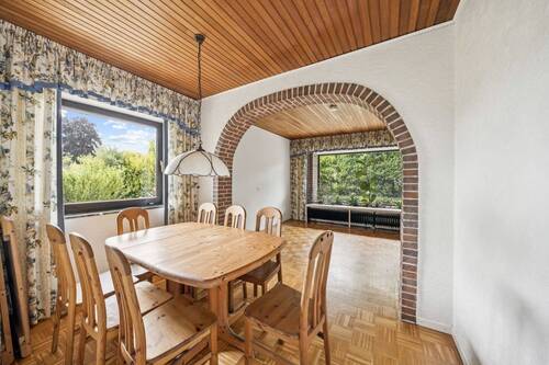 Essen - 8 Zimmer Mehrfamilienhaus, Wohnhaus zum Kaufen in Hamburg / Meiendorf