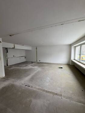20260108_145123071_iOS - Büro mit 156,00 m&sup2; in Düsseldorf zur Miete