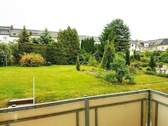 WE-22-Balkonblick2 - ++Top vermietete 3 Zimmer Whg ++EBK++Balkon ins Grüne++Garten++Bad mit Fenster und Handtuchheizkörper