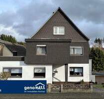 Mandeln: gepflegtes Einfamilienhaus mit großer Scheune - Dietzhölztal / Mandeln