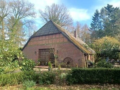Ansicht - 9 Zimmer Bauernhaus, Landhaus zum Kaufen in Rastede
