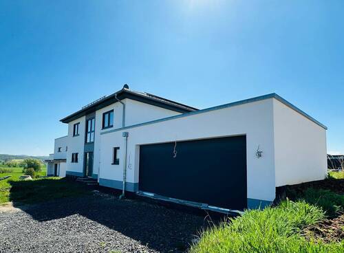 Bild 2 - 5 Zimmer Einfamilienhaus zum Kaufen in Schwalmstadt