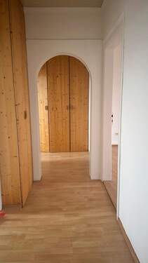 Flur m. Einbauschrank.jpeg - 