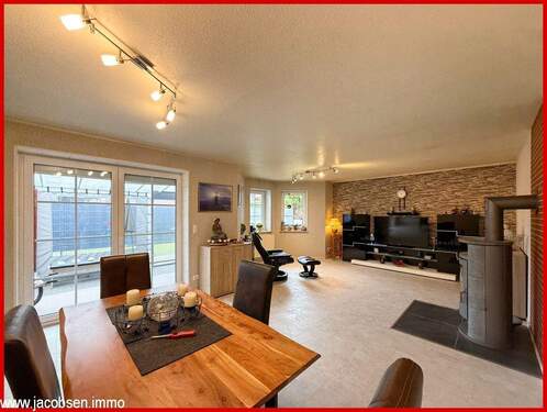 Wohn- und Esszimmer - 