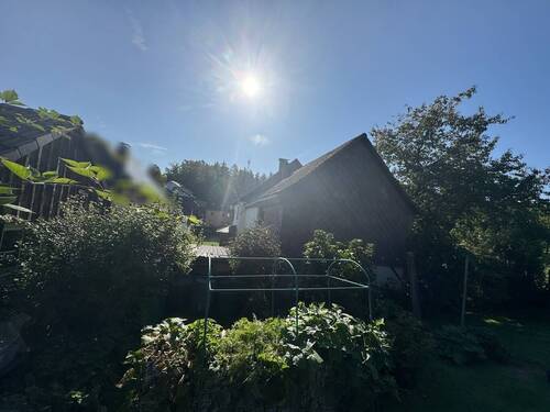 Blick auf Rückseite - 6 Zimmer Einfamilienhaus in Deensen