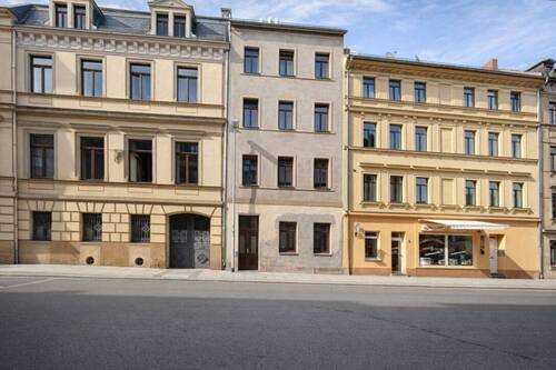 Hausansicht Straße - Mehrfamilienhaus, Wohnhaus in Altenburg