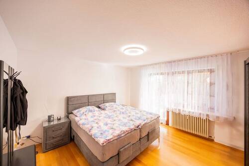 Schlafzimmer - Mehrfamilienhaus, Wohnhaus mit 215,00 m² in Alfdorf zum Kaufen