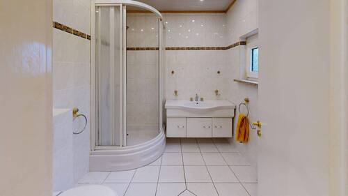 Duschbad im Erdgeschoss - 