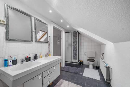 Duschbad im Obergeschoss - 