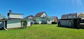 Blick vom Garten zum Haus - 
