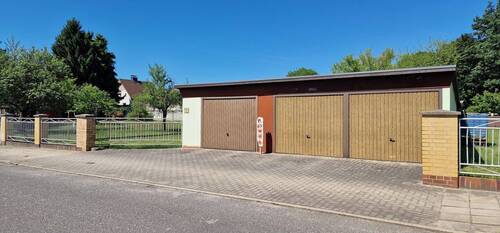 Garagengebäude - Einfamilienhaus mit 148,00 m&sup2; in Lauchhammer zum Kaufen
