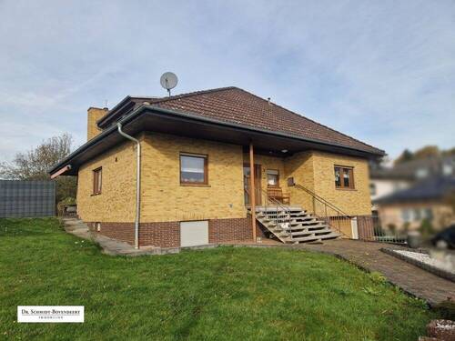 Außenansicht - Großzügiges Einfamilienhaus im Bungalowstil in Ortsrandlage zwischen Montabaur und Limburg!