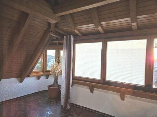 überdachter Balkon 1. OG - 