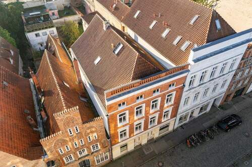 Luftbild - 1 Zimmer Mehrfamilienhaus, Wohnhaus in Lübeck
