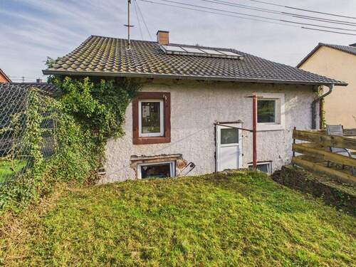 Rückansicht mti Solarer Warmwasserbereitung - 