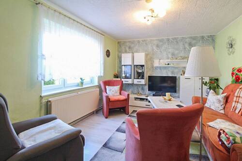 Wohnzimmer Erdgeschoss - 6 Zimmer Einfamilienhaus in Dreschvitz