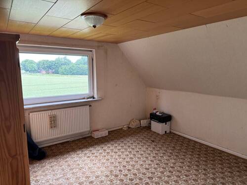 Zimmer 1 Dachgeschoss - 