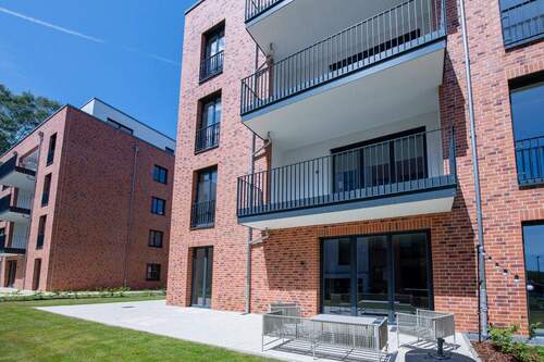 Inselquartier Eiswerder - Exklusives Wohnen in einzigartiger Insellage: Neubau-Erstbezug, 4 Zimmer, Loggia & City-Anbindung