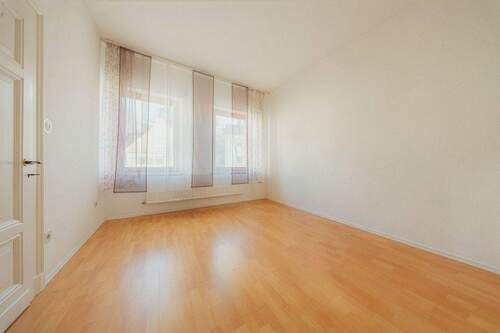 Zimmer - Reihenendhaus mit 202,00 m&sup2; in Bergisch Gladbach zum Kaufen