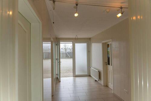 Eingangsbereich Büro - 