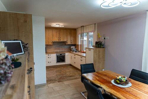 Küche und Essbereich EG - 