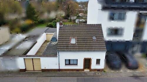 Bestandshaus Straßenseite - Grundstück in Köln