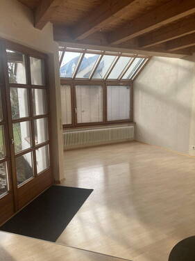 Wohnzimmer mit Wintergarten - 5 Zimmer Reihenmittelhaus in Leutkirch im Allgäu