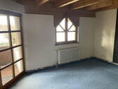 Schlafzimmer mit Balkon, 1. OG - 