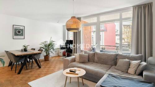 Wohnzimmer 3 - Moderne Zwei-Raum-Wohnung mit Loggia und hochwertiger Ausstattung