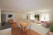 Wohnzimmer - Etagenwohnung mit 130,00 m² in Kolbermoor zum Kaufen